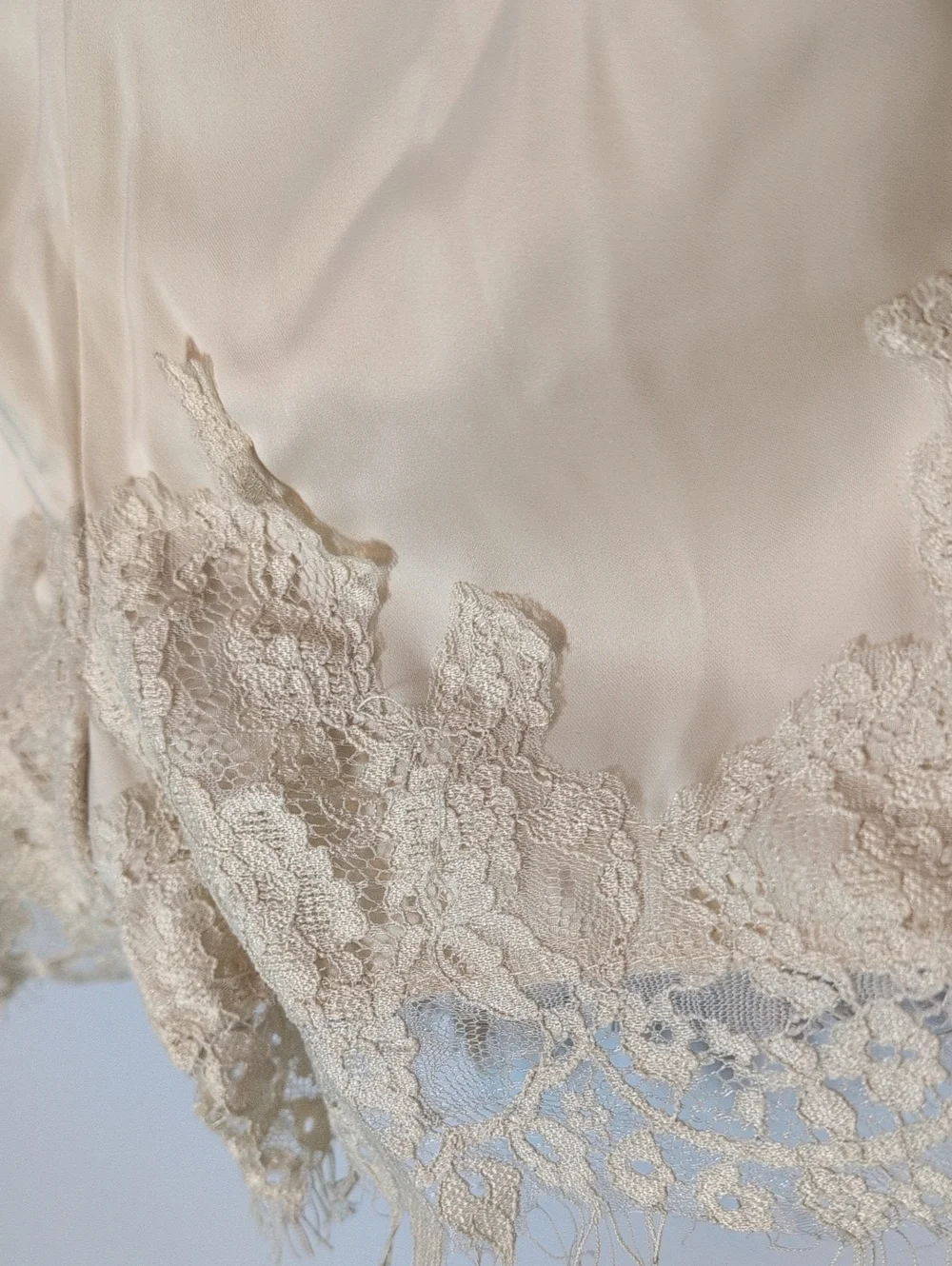 Delicate Lace-Trim Shorts in Cream